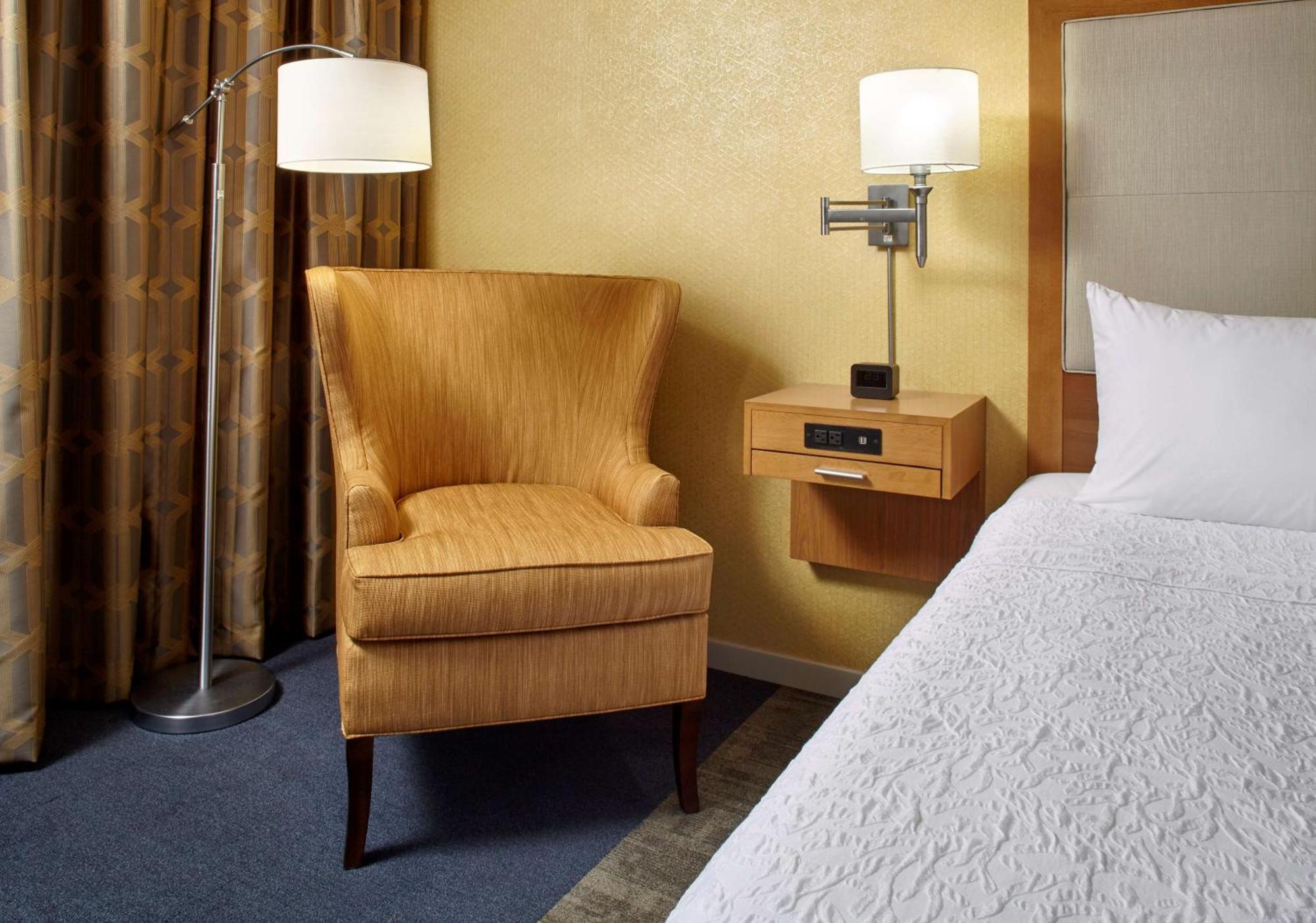 Hampton Inn & Suites Pittsburgh Airport South/Settlers Ridge Робінсон-Тауншип Екстер'єр фото